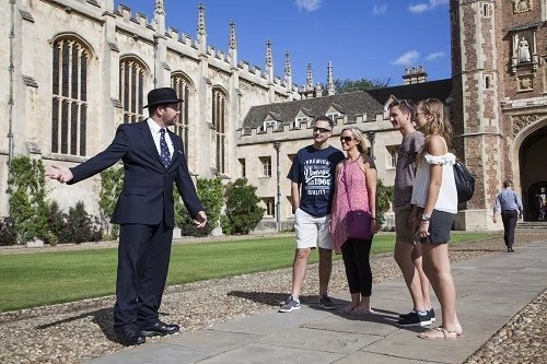 Atkins with visitors