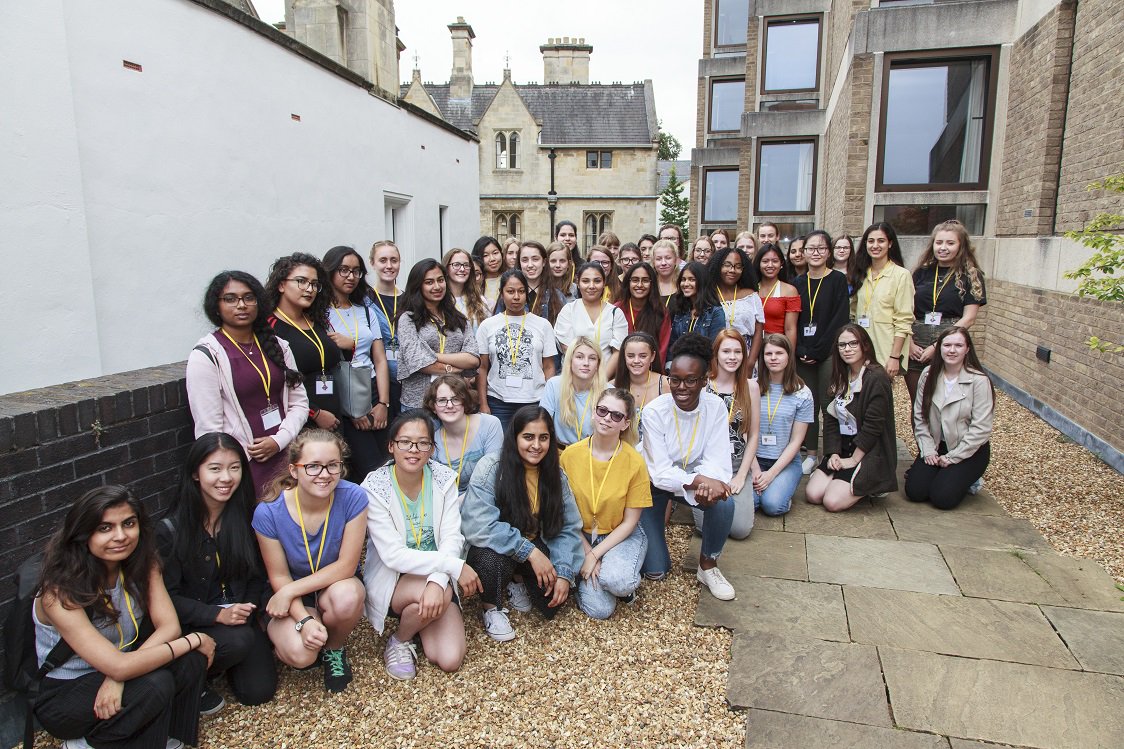 Women in STEM virtual programme for Cambridge University
